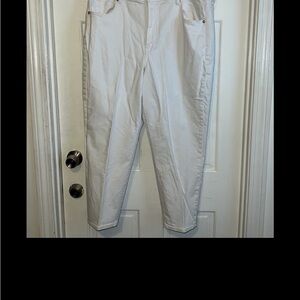 American Eagle Mom jeans with stretch.